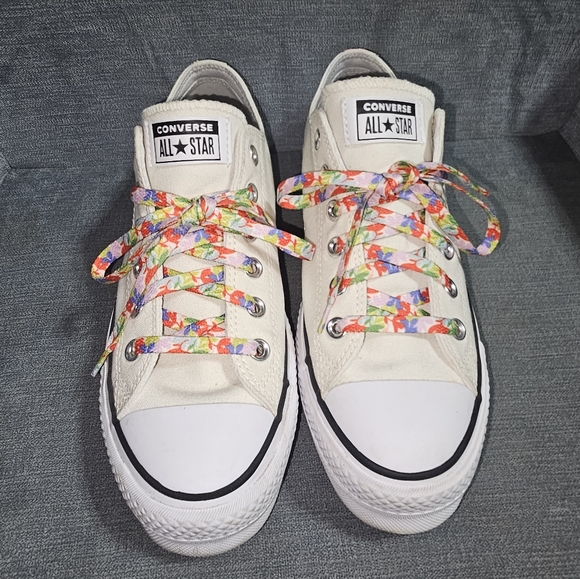 Platform Converse women's size 8.5 - Picture 2 of 6